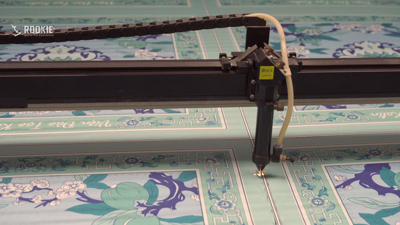 Cắt laser theo rập